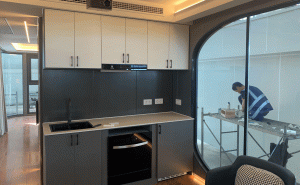 Portable Camping Capsule Prefab Camping Resort House Luxury Modern Prefab Beach House Prefabricated Villa Mobile Office