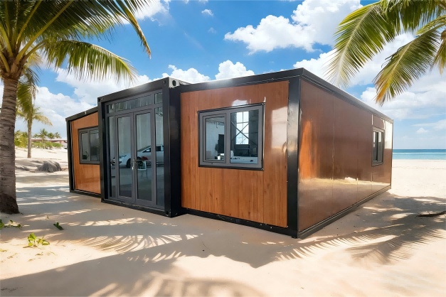 Island Mobile Home Retreat: Ocean Views & Private Beach Access